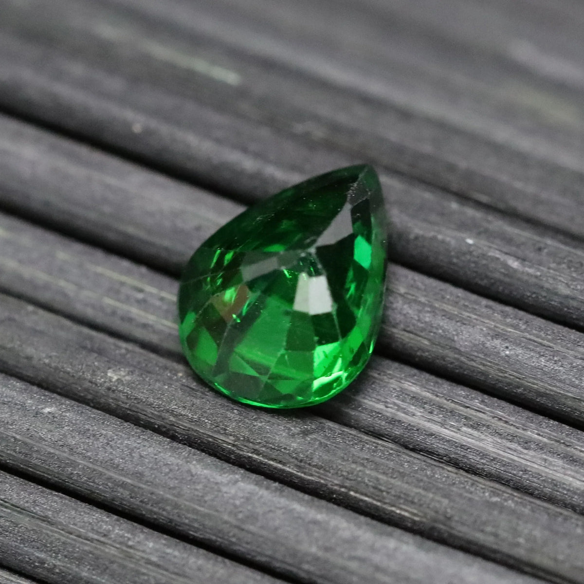 Gemstone1.6ctTsavorite Garnet Water drop shape8.46X6.48X4.16mm Private Custom Ring Pendant Earring Main Stone Natural Untreated