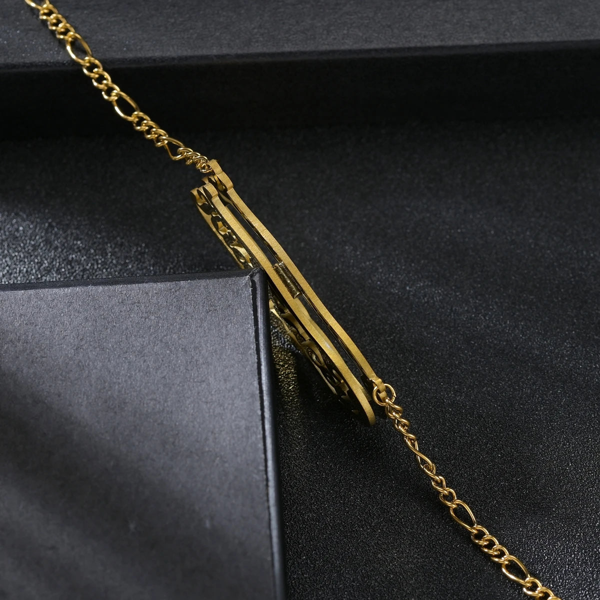 Customized Double Name Hip Hop Letter Necklace Name Gothic Double Plated Name Necklace Piercing Carving Pendants Jewelry Gift