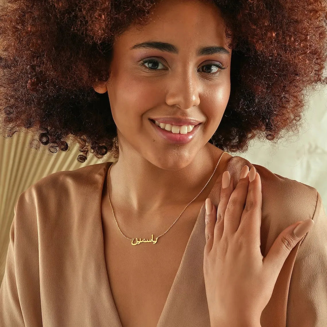 Bijoux islamiques Collier personnalisé avec nom arabe pour femme Collier ras du cou personnalisé avec nom persan Cadeaux pour vous-même et vos amis