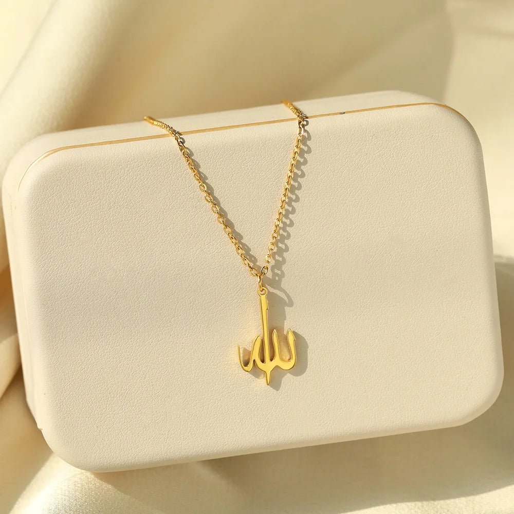 Collier personnalisé avec lettre d'amour, de patience, de Dieu, en arabe, bijoux islamiques pour femmes, pendentif Allah en acier inoxydable, collier femme Bff