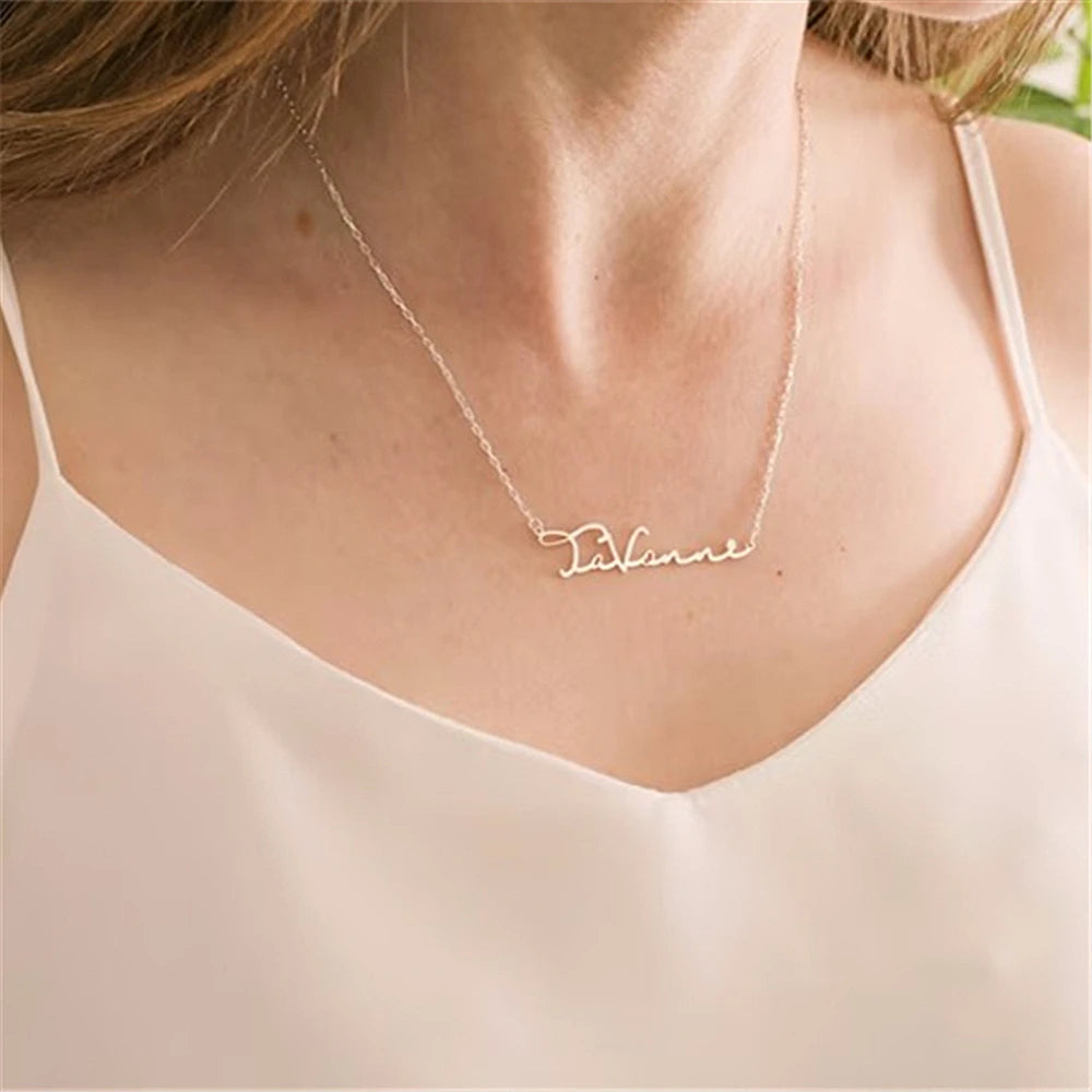 Collier avec nom personnalisé, collier ras du cou doré personnalisé en acier inoxydable pour femmes et hommes, bijoux personnalisés, cadeau pour couple