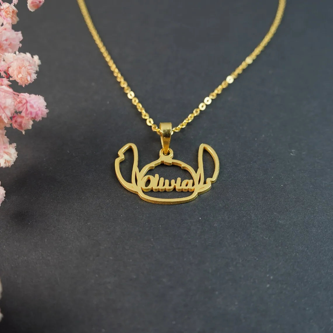 Collier personnalisé avec nom de dessin animé mignon pour femmes, filles, enfants, bijoux en acier inoxydable, tous les personnages d'anime, collier pendentif chat