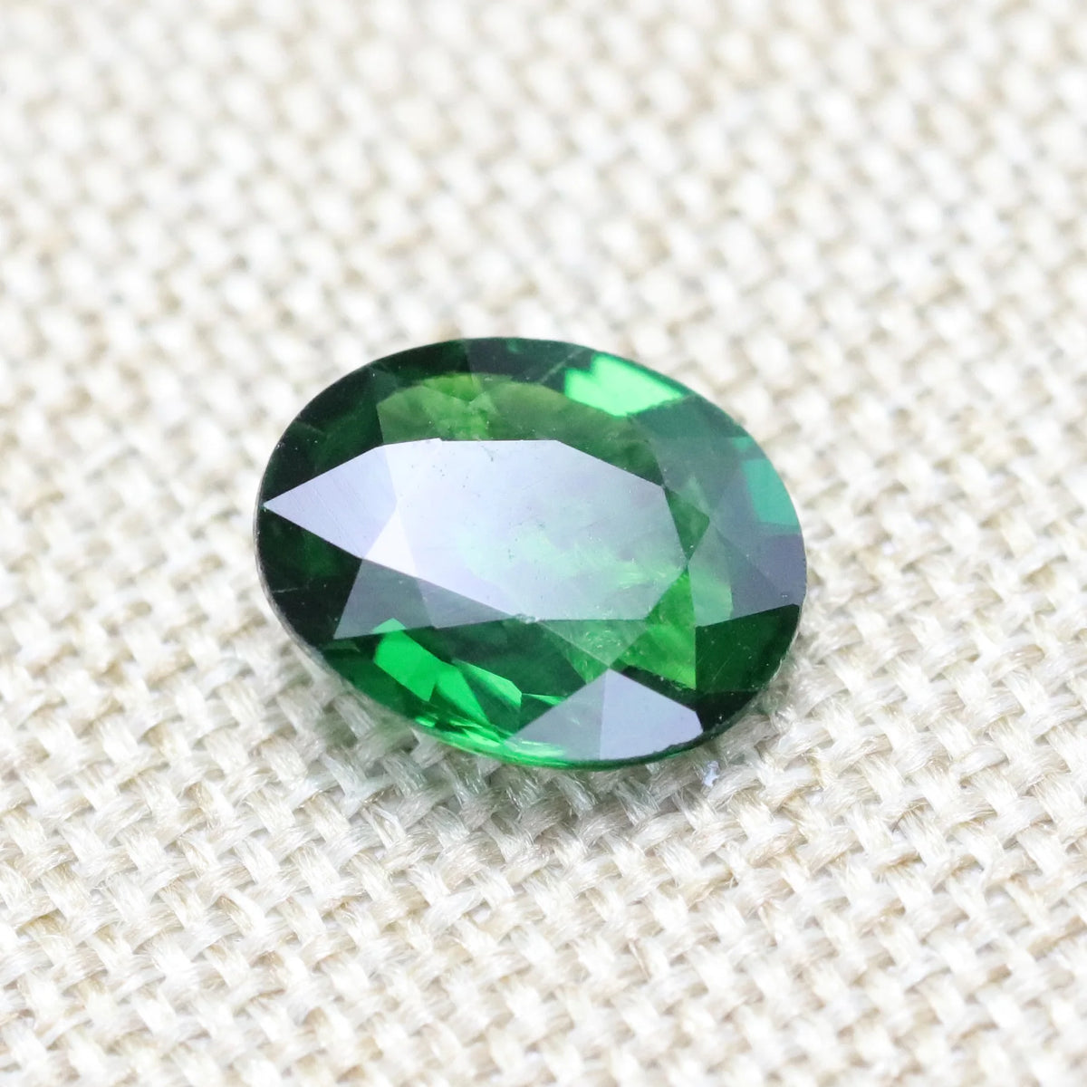 Gemstone 1.3ct Tsavorite Garnet Oval8.15X6.80X2.92mm Private Custom Ring Pendant Earring Main Stone Natural Untreated