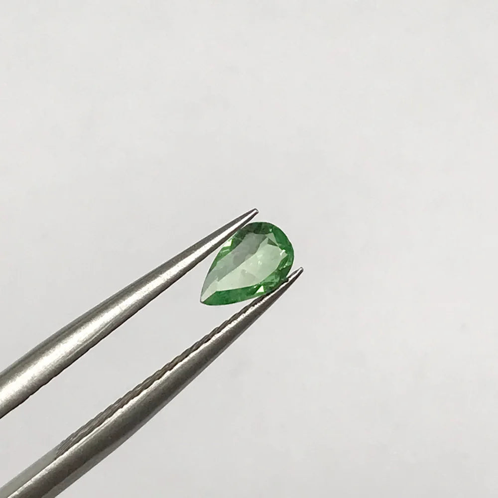 Natural Tsavorite Loose Gemstone Pear 4*6mm Good Color for Silver Gold DIY Jewelry Making Mounting