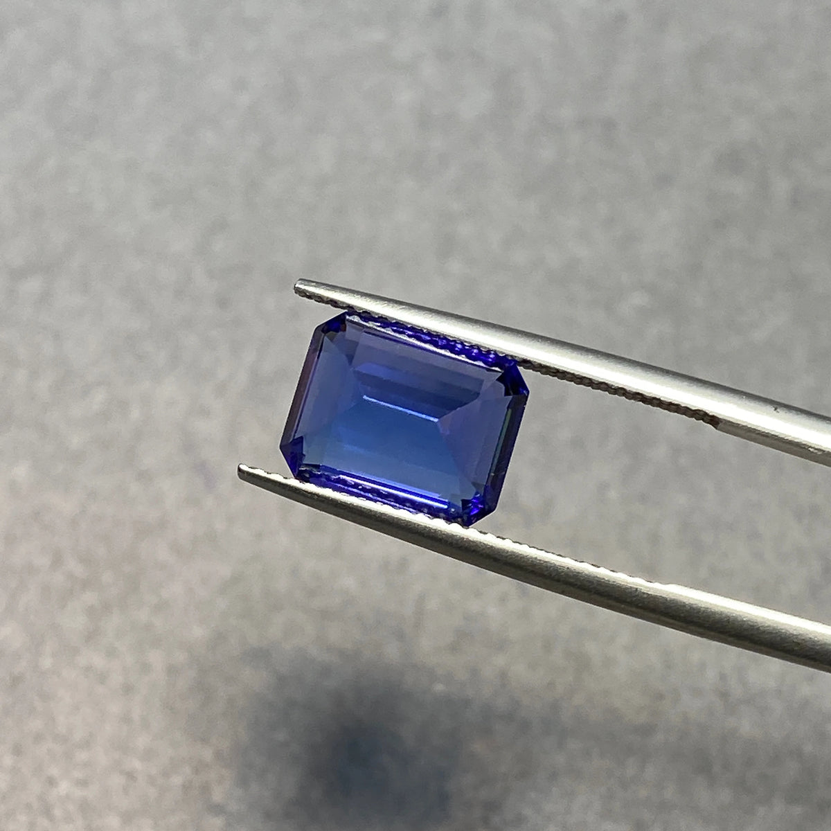 Vivid Blue Natural Tanzanite Small octagonal Cut 4.58ct VVS Loose Gemstone Customize