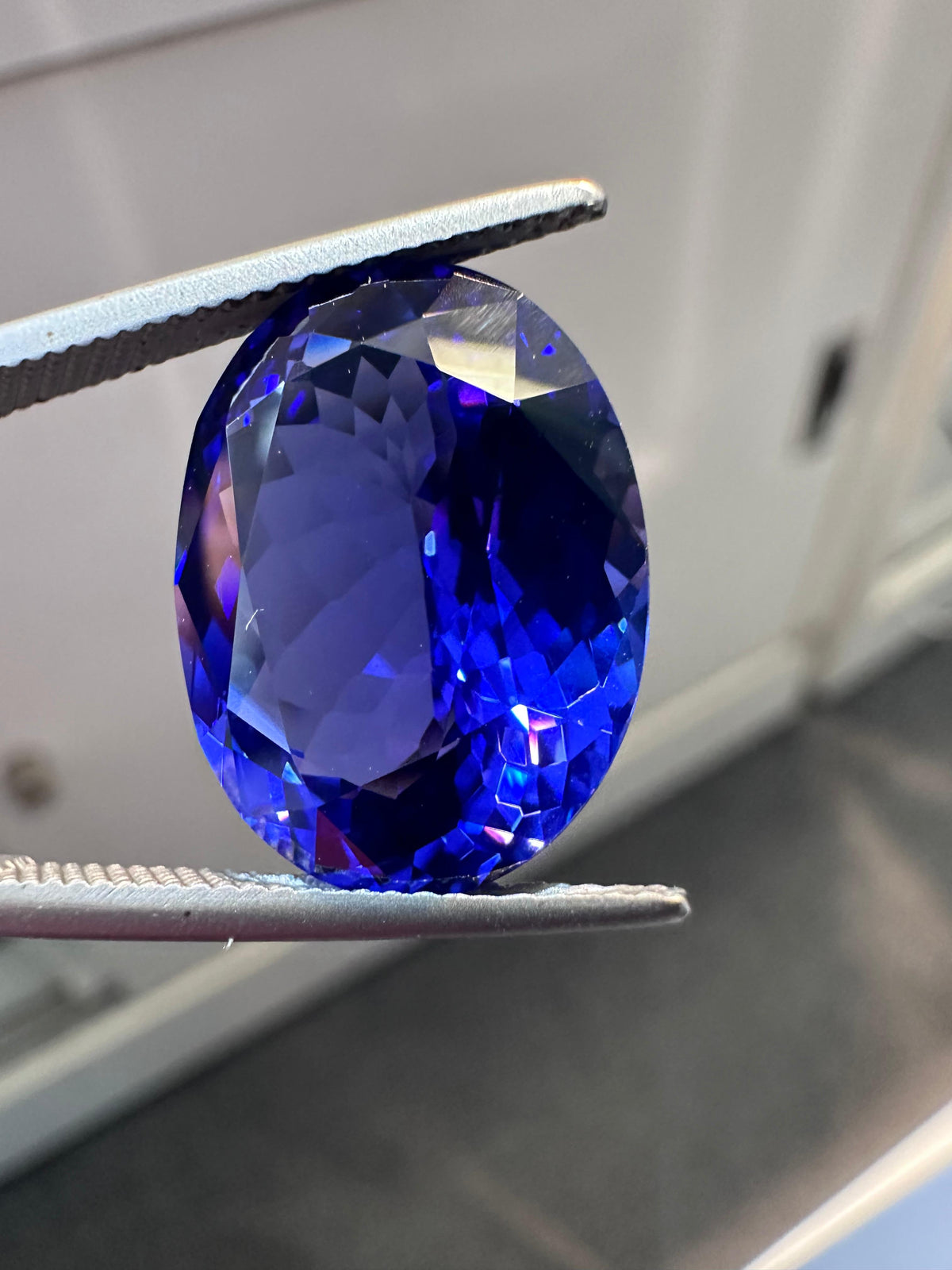 Royal Blue Elegant Tanzanite Blue Oval Brilliant Cut 12.56ct Loose Gemstone